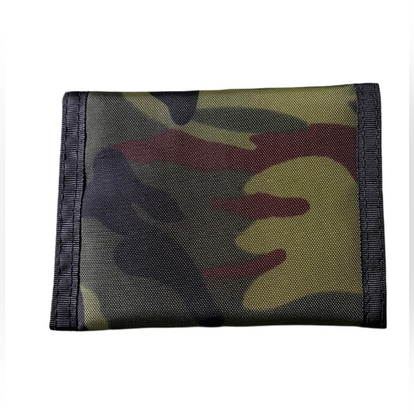 U.S Alteration Camouflage Green and Brown Wallet w/Velcro Closure NWT - Picture 2 of 7